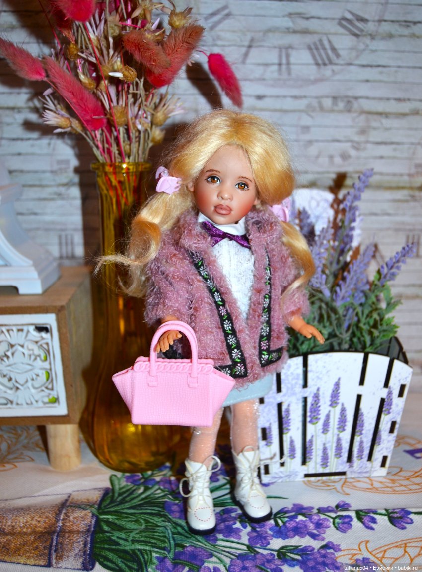 Подружки от Хелен Киш, Триша и Ида