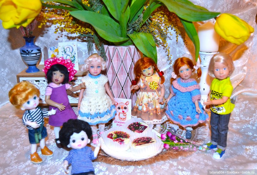 О тюльпанах и о женщинах — Коллекции игровых кукол (Playline): фото полок