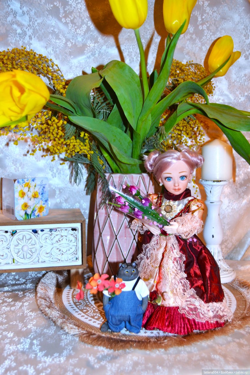 О тюльпанах и о женщинах — Коллекции игровых кукол (Playline): фото полок