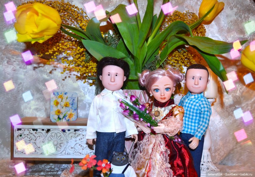 О тюльпанах и о женщинах — Коллекции игровых кукол (Playline): фото полок