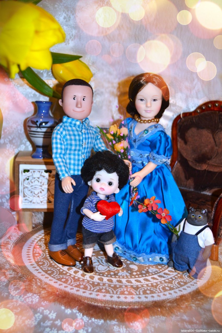 О тюльпанах и о женщинах — Коллекции игровых кукол (Playline): фото полок