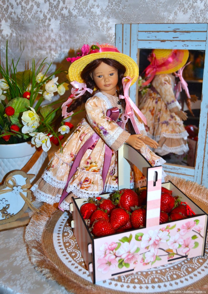Клубничный праздник — Куклы Heidi Ott (Хайди Отт): Швейцария