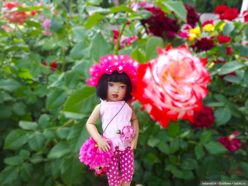 Девочки в цветочках — Куклы Helen Kish (Хелен Киш): Riley (Райли)