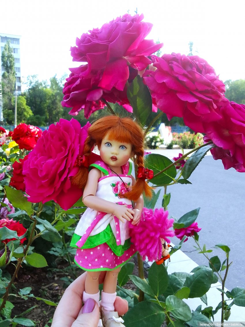 Девочки в цветочках — Куклы Helen Kish (Хелен Киш): Riley (Райли) (фото 3)
