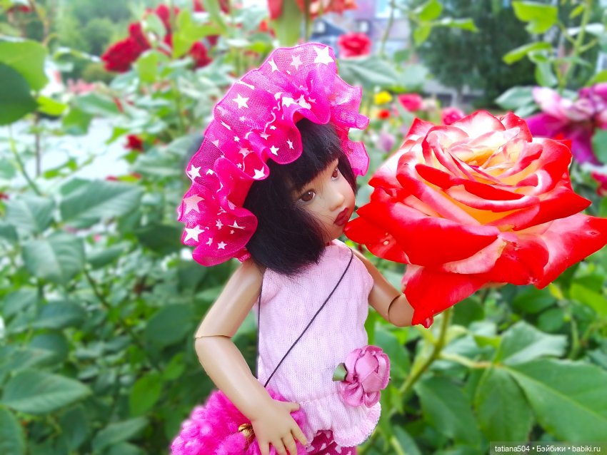 Девочки в цветочках — Куклы Helen Kish (Хелен Киш): Riley (Райли)