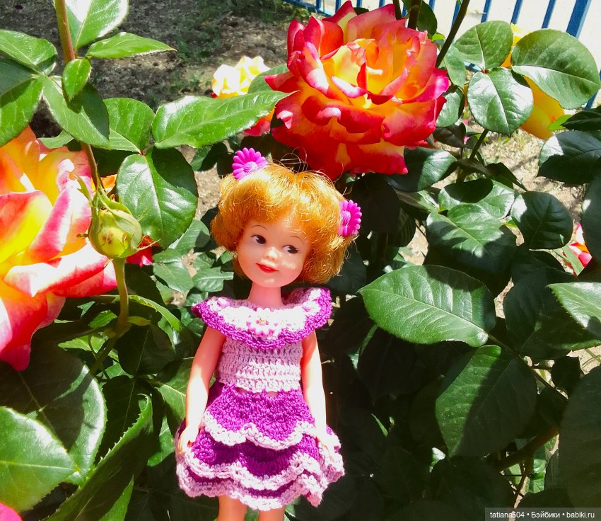 Пенни, розы и грозные жуки