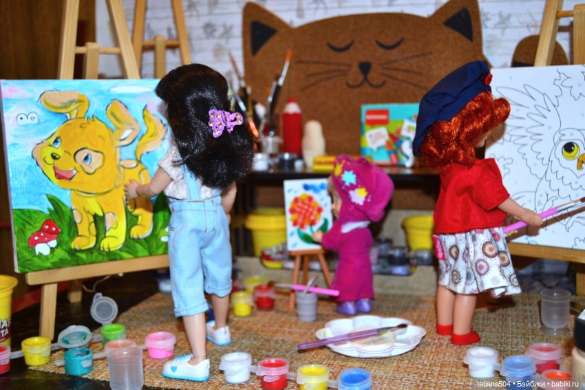 Кто учитель рисования? Маша…