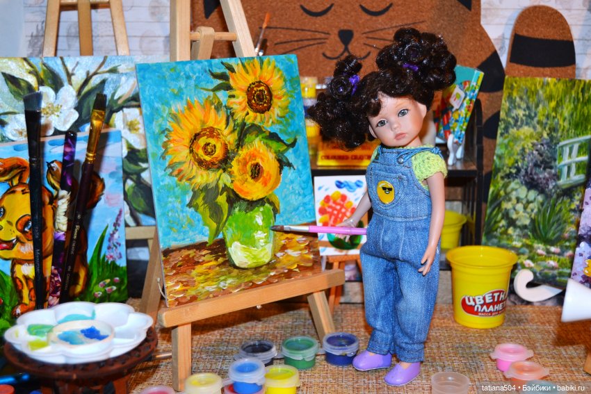 Кто учитель рисования? Маша…