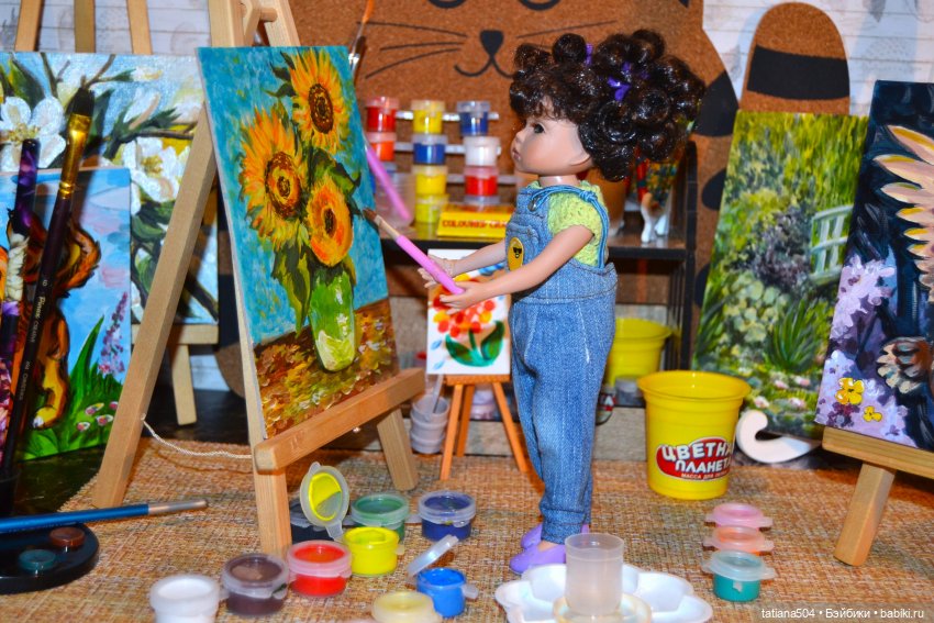 Кто учитель рисования? Маша…