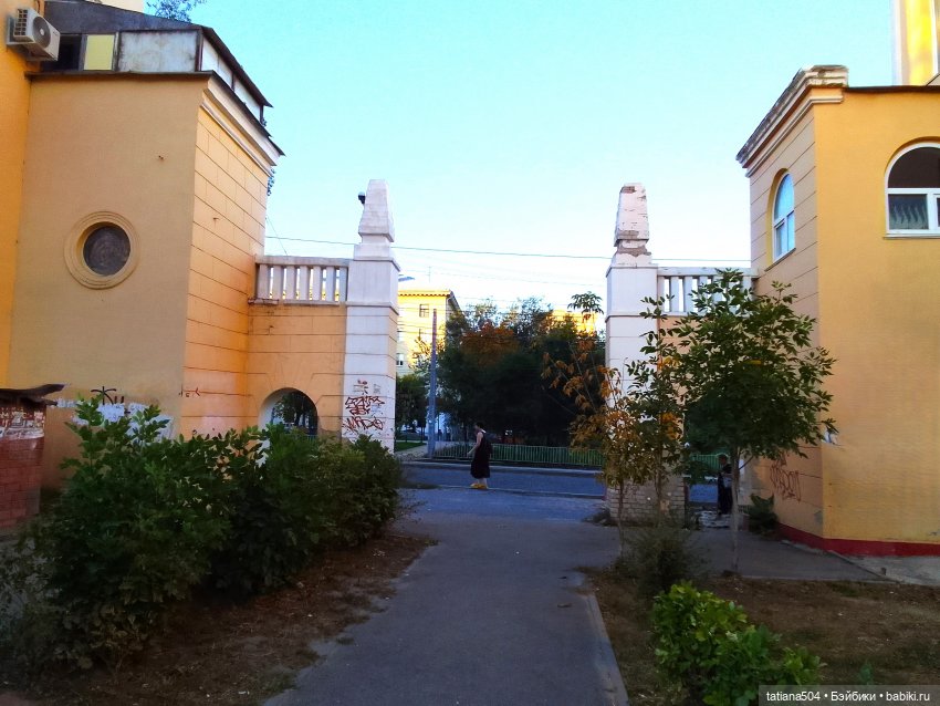 У каждой осени свои краски, гуляем с Софийкой (фото 4)