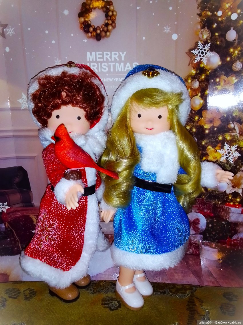 Рождество, красный Кардинал и малышка Петси