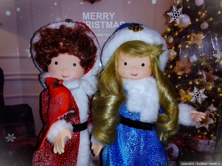 Рождество, красный Кардинал и малышка Петси