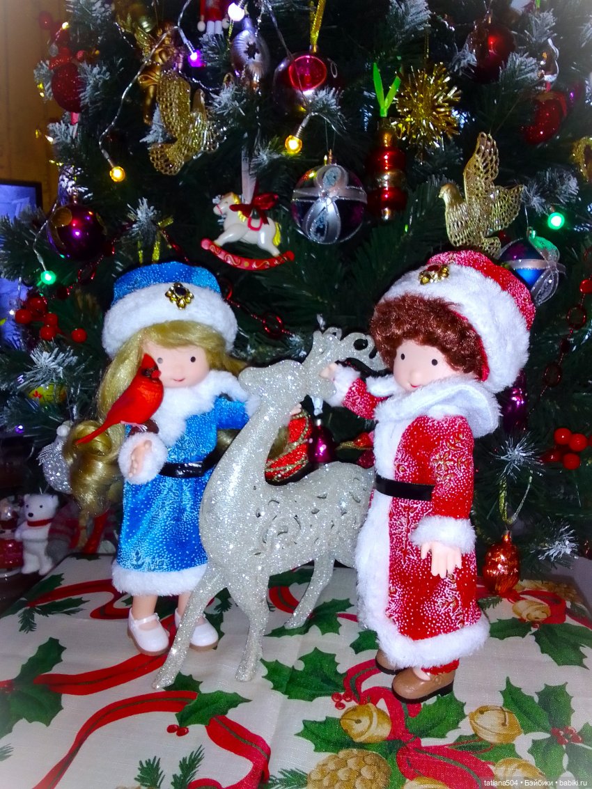 Рождество, красный Кардинал и малышка Петси