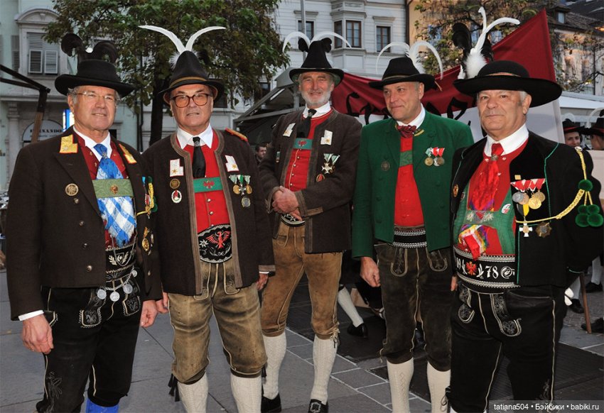 Тирольский национальный костюм: история и образы в мире кукол. Австрия