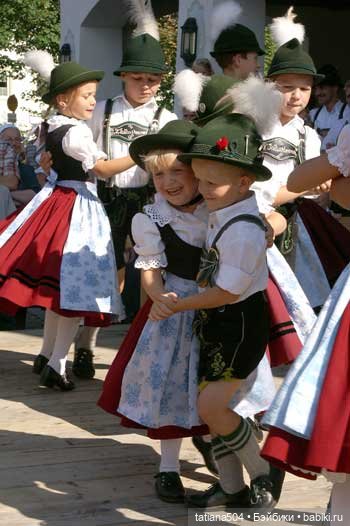 Тирольский национальный костюм: история и образы в мире кукол. Австрия