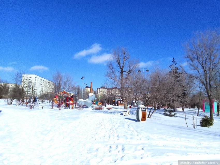 Как с нами февраль прощался, гуляли с Аришой и Машей