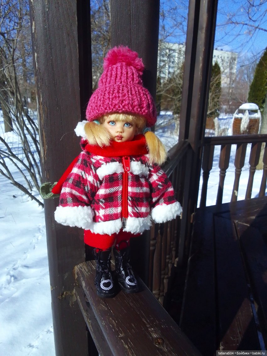 Как с нами февраль прощался, гуляли с Аришой и Машей