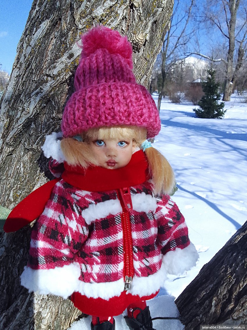 Как с нами февраль прощался, гуляли с Аришой и Машей