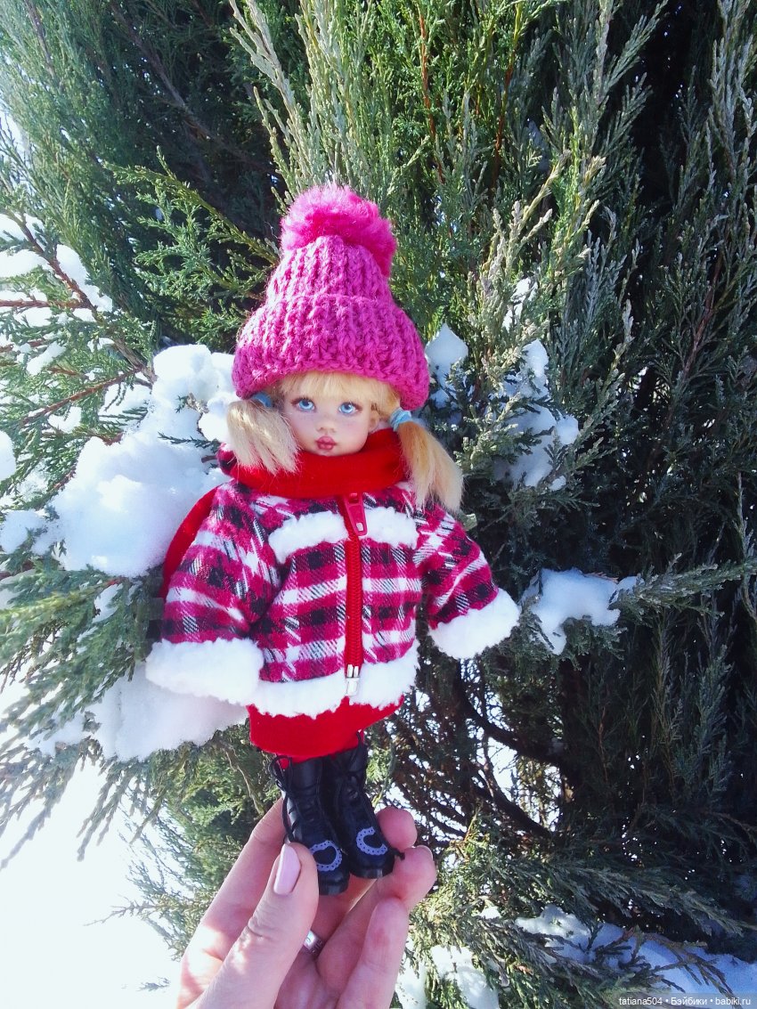 Как с нами февраль прощался, гуляли с Аришой и Машей