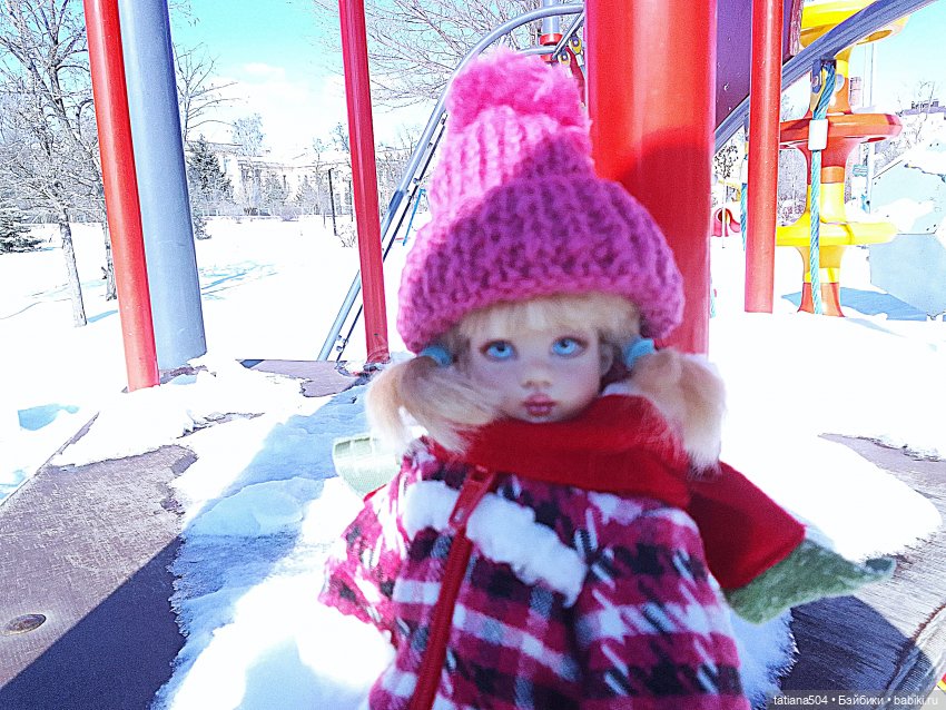 Как с нами февраль прощался, гуляли с Аришой и Машей