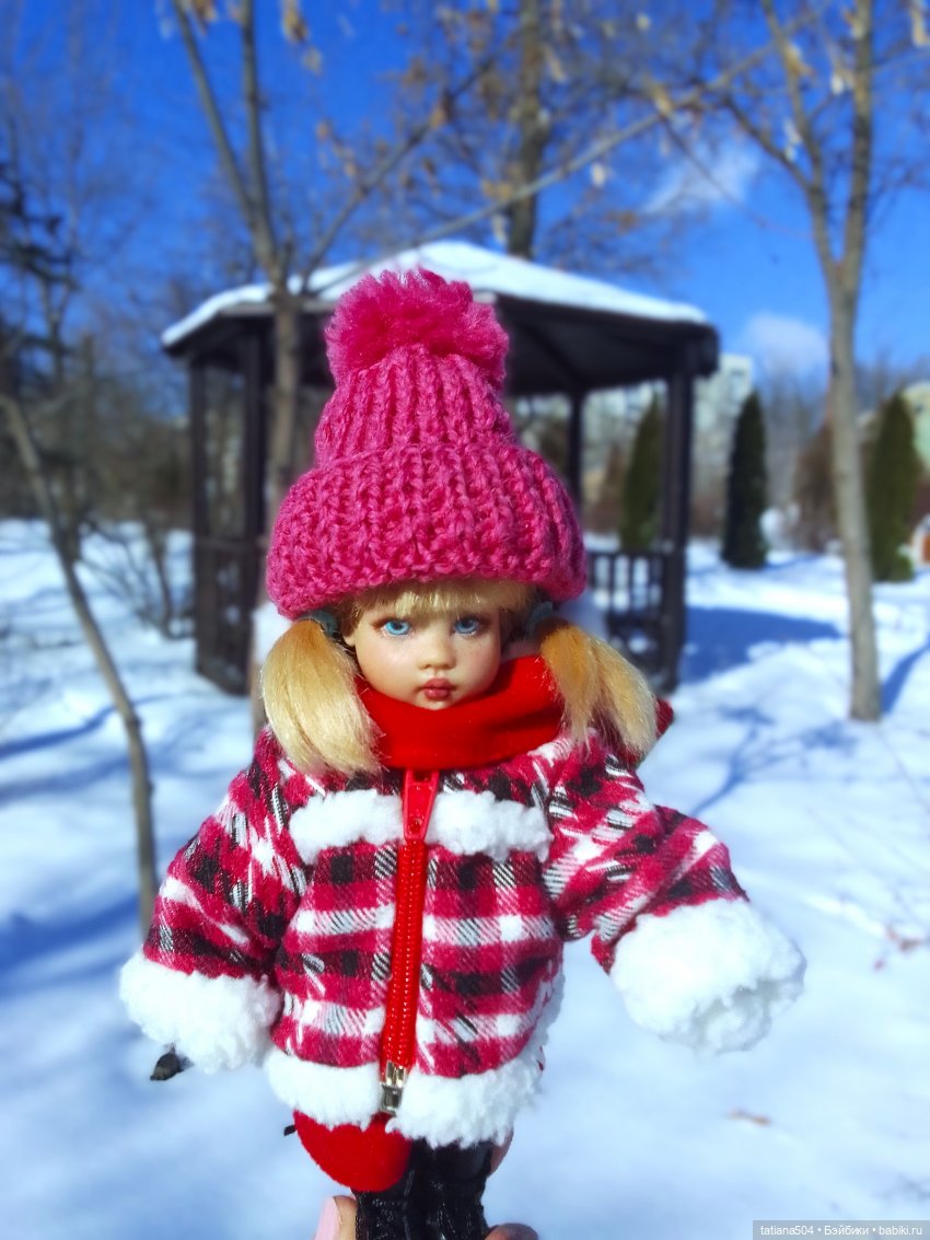 Как с нами февраль прощался, гуляли с Аришой и Машей