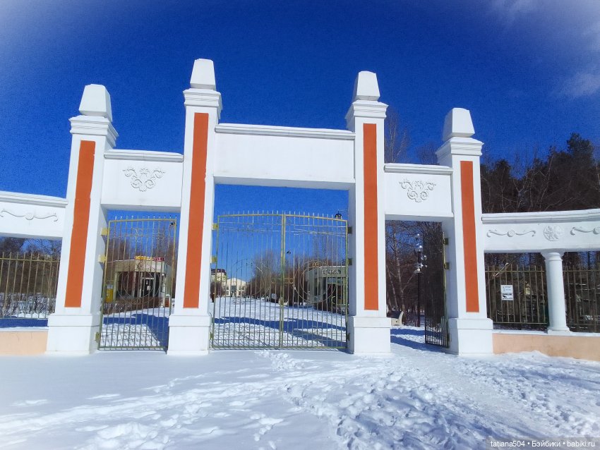 Как с нами февраль прощался, гуляли с Аришой и Машей (фото 4)