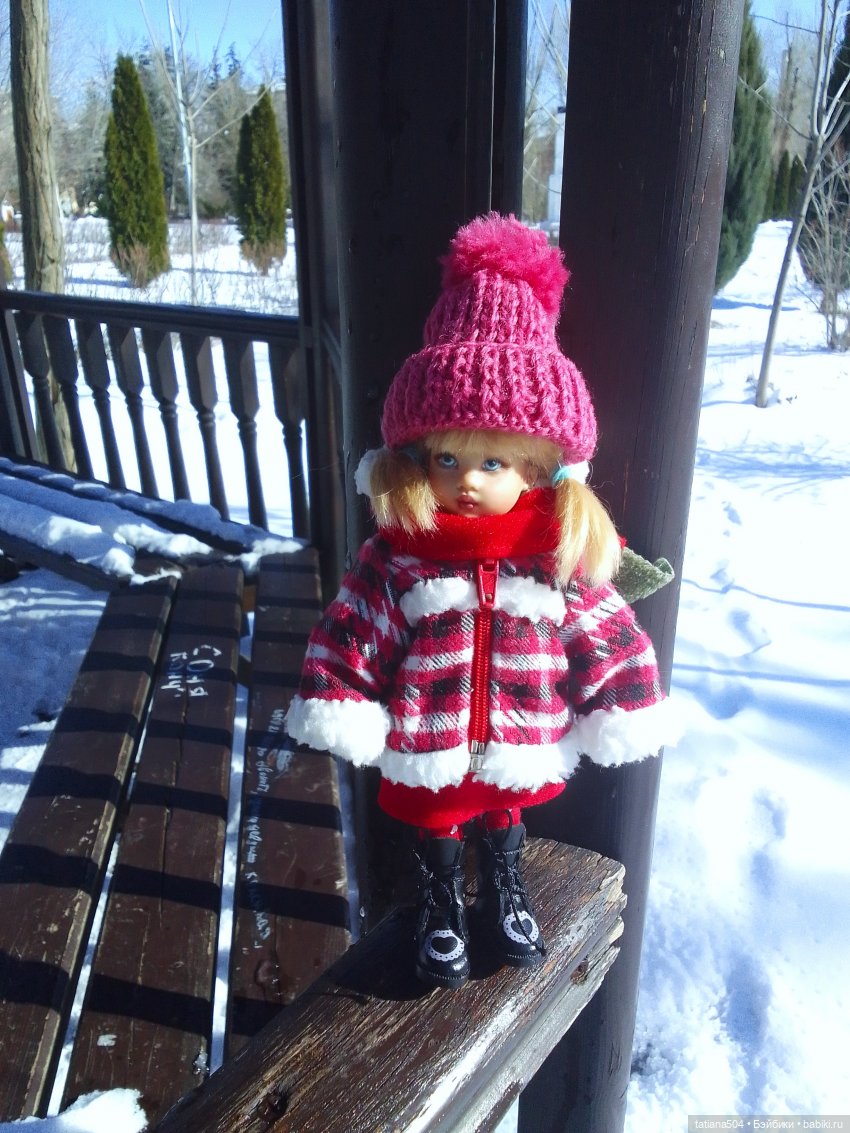 Как с нами февраль прощался, гуляли с Аришой и Машей