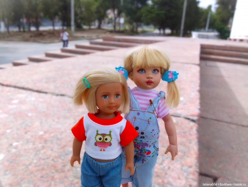 Little girls встречают осень