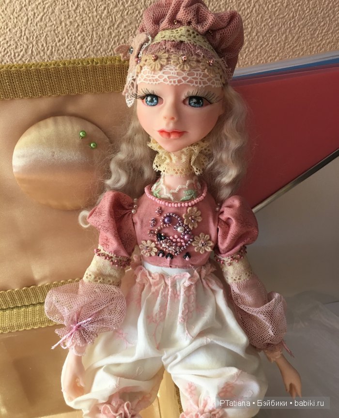 Будуарная авторская кукла из полимерной глины (фото 7)