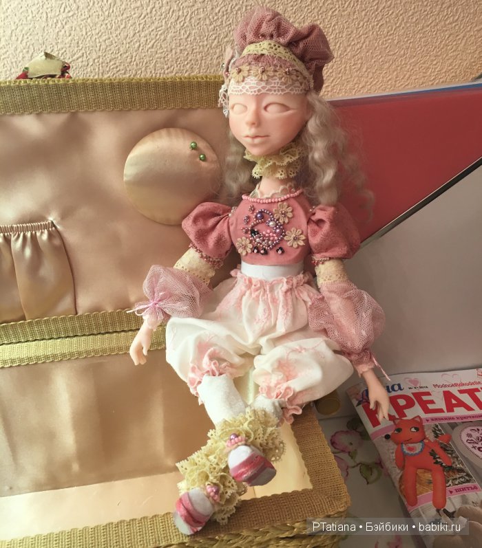 Будуарная авторская кукла из полимерной глины (фото 6)