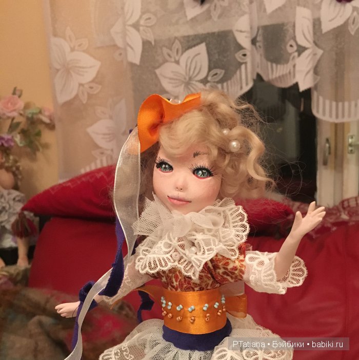 Девочка на шаре. Авторская кукла (фото 4)