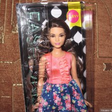 Продам куклу Барби от Mattel Barbie Fashionistas полненькая (пышечка брюнетка) №9