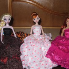 Платья с обувью в ассортименте на Барби, классику Дисней и подобных куколок