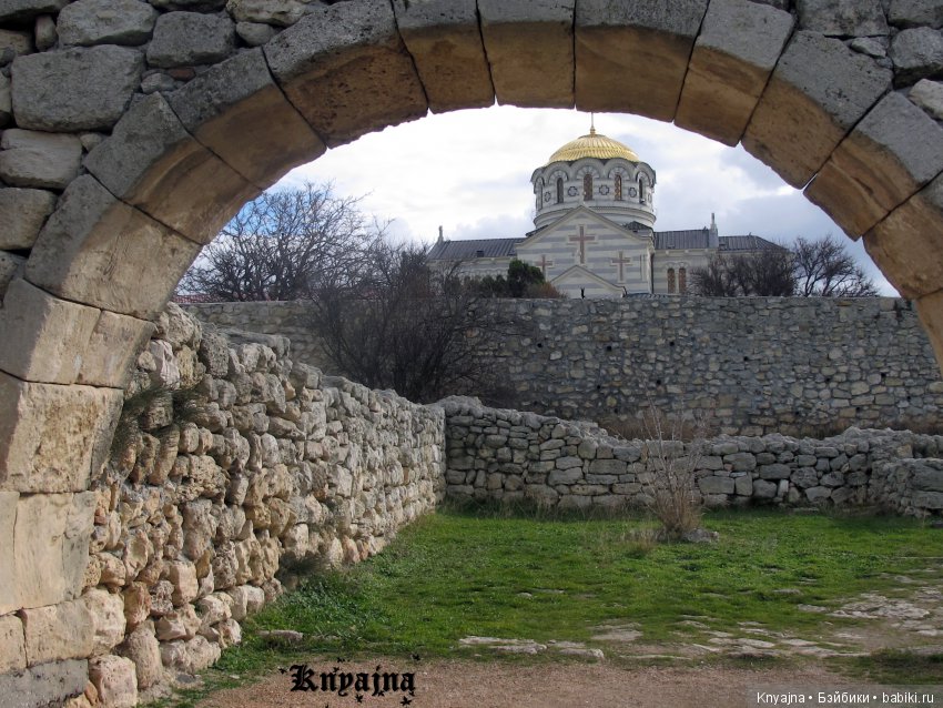 Посещение Херсонеса Таврического (Корсуни) или прогулка Матильды в V до н. э