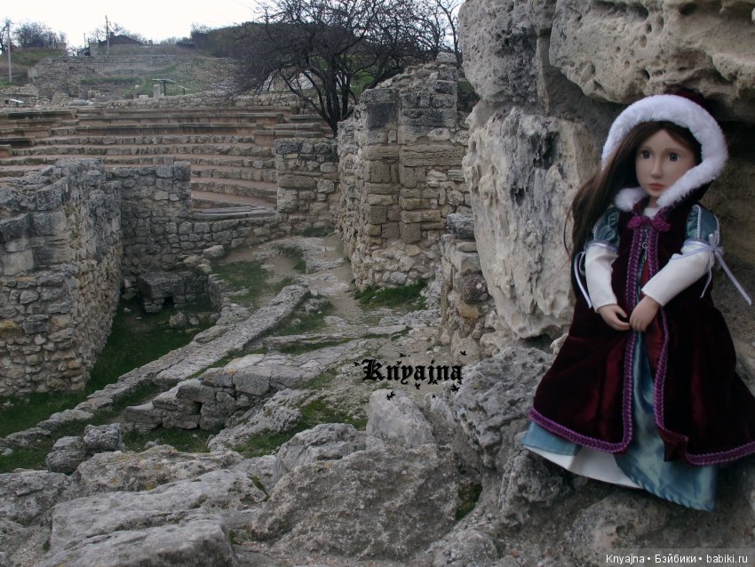 Посещение Херсонеса Таврического (Корсуни) или прогулка Матильды в V до н. э