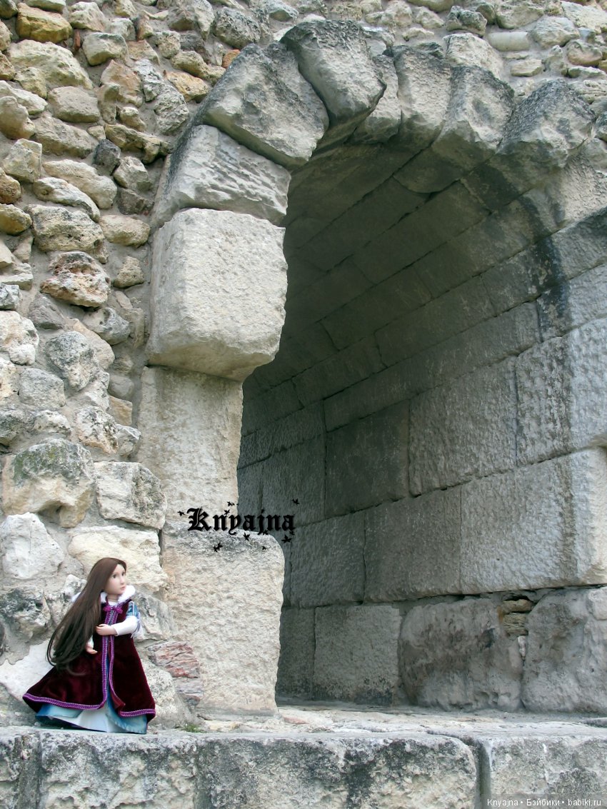 Посещение Херсонеса Таврического (Корсуни) или прогулка Матильды в V до н. э