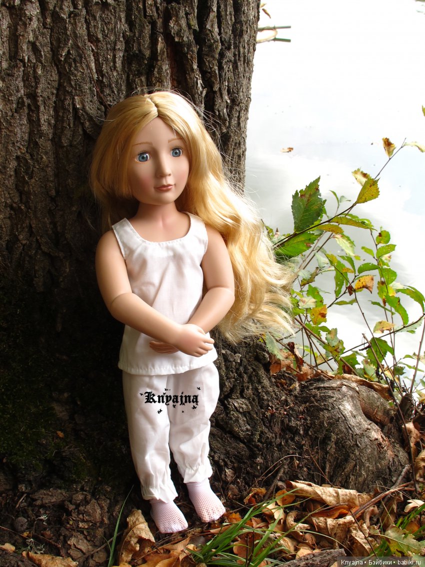 Нежная застенчивая школьница времен Нового Света. Амелия A Girl for All Time