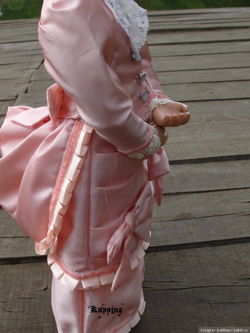 Нежная застенчивая школьница времен Нового Света. Амелия A Girl for All Time