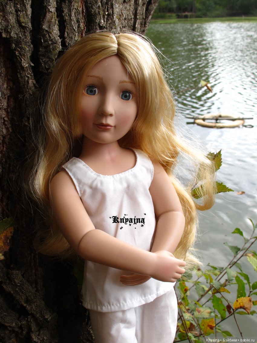 Нежная застенчивая школьница времен Нового Света. Амелия A Girl for All Time