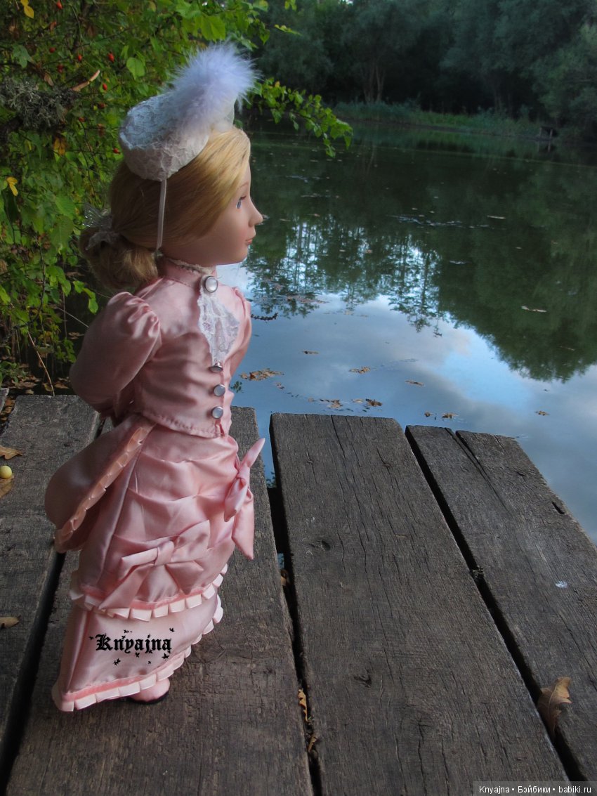 Нежная застенчивая школьница времен Нового Света. Амелия A Girl for All Time