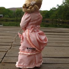 Нежная застенчивая школьница времен Нового Света. Амелия A Girl for All Time