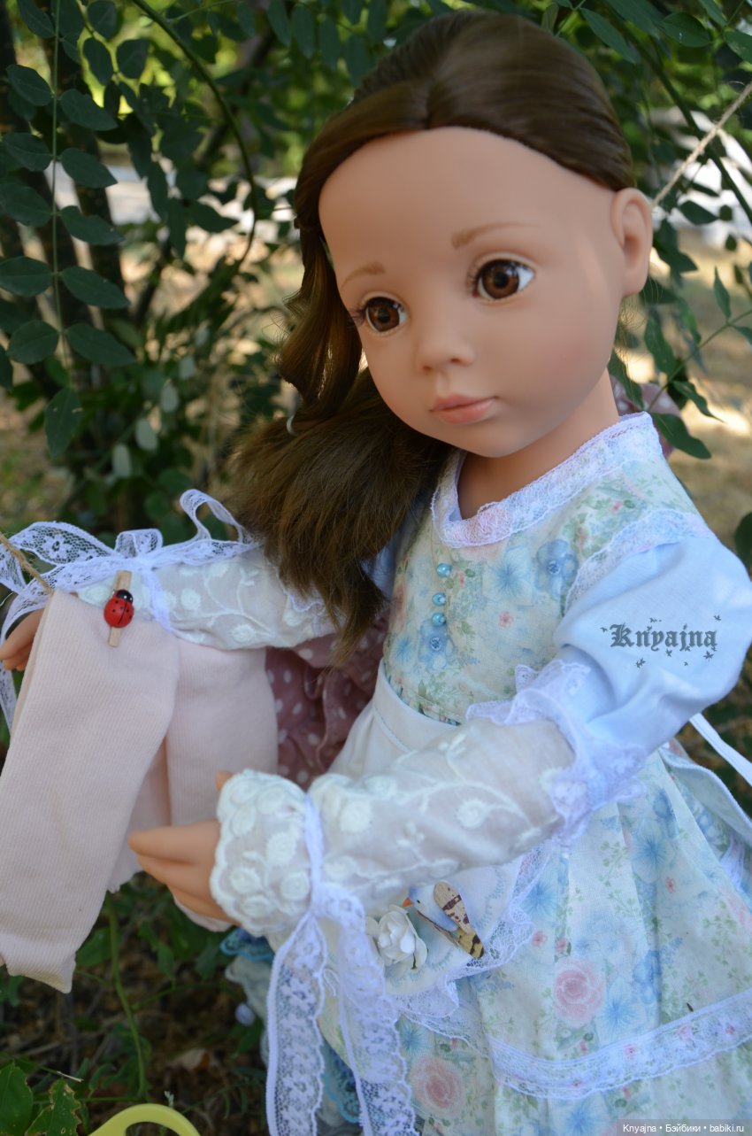 Очаровательная Софи в позднем теплом, сладком августе или девочка с корзиной белья | Бэйбики Очаровательная Софи в позднем теплом, сладком августе или девочка с корзиной белья