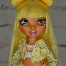 Rainbow High, Shadow High Санни