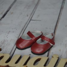 Новый туфли Эммы Паола Рейна, нюанс