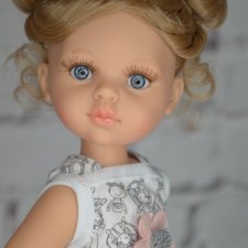 Валерия от Паола Рейна на шарнирном теле в аутфите в фирменной коробке