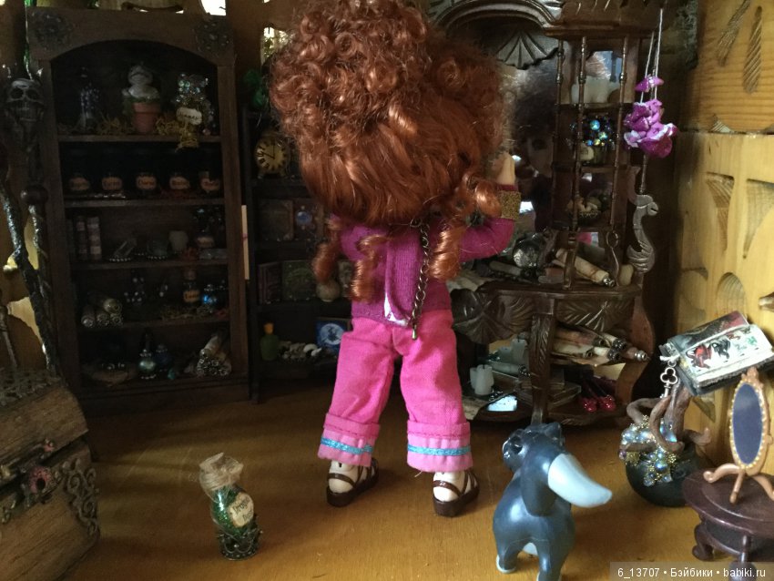 Джуди находит дом, спрятанный магией, и подвергается тёмным заклятиям | Бэйбики Джуди находит дом, спрятанный магией, и подвергается тёмным заклятиям