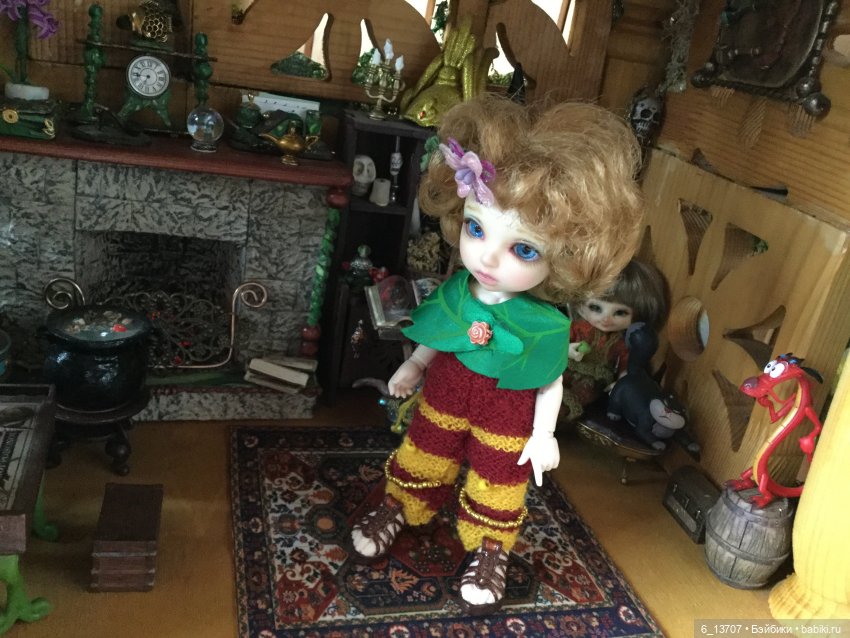 Тайни рассматривает костюмчики Джуди и Рин. Fairyland, pukifee, realpuki (фото 9)