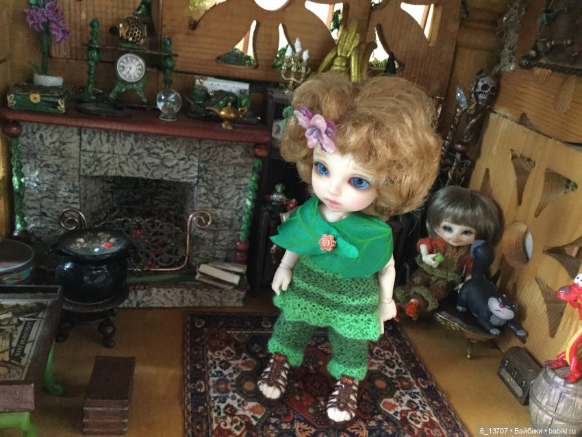 Тайни рассматривает костюмчики Джуди и Рин. Fairyland, pukifee, realpuki (фото 8)