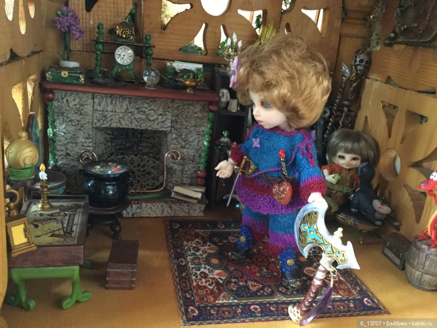 Тайни рассматривает костюмчики Джуди и Рин. Fairyland, pukifee, realpuki (фото 4)