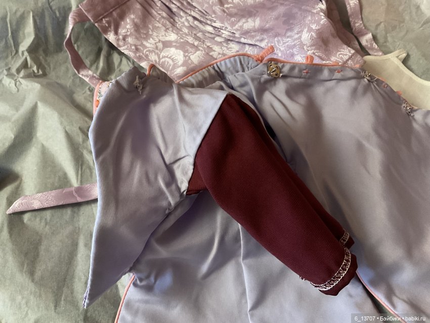 Rubi Red Siblies. Джи Джи и Тен Пин - принцессы